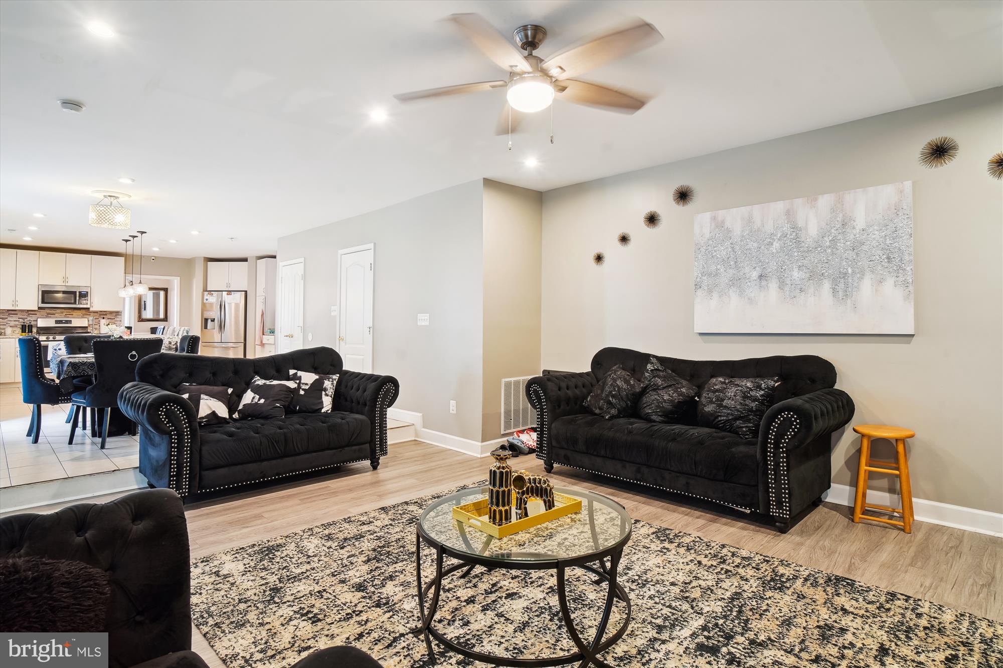 SPRING RIDGE - Residential