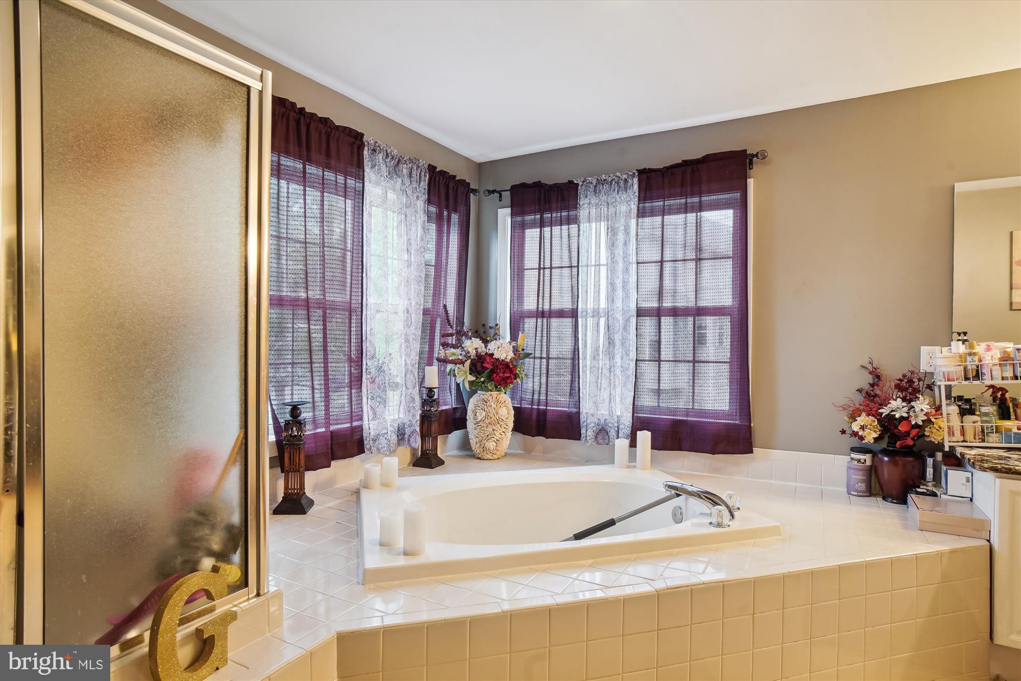 SPRING RIDGE - Residential