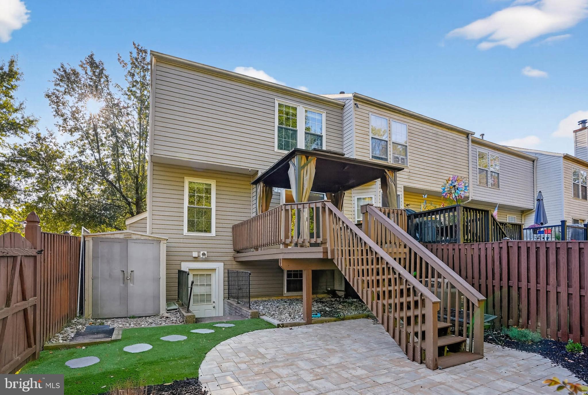 SUMMERS RUN - Residential