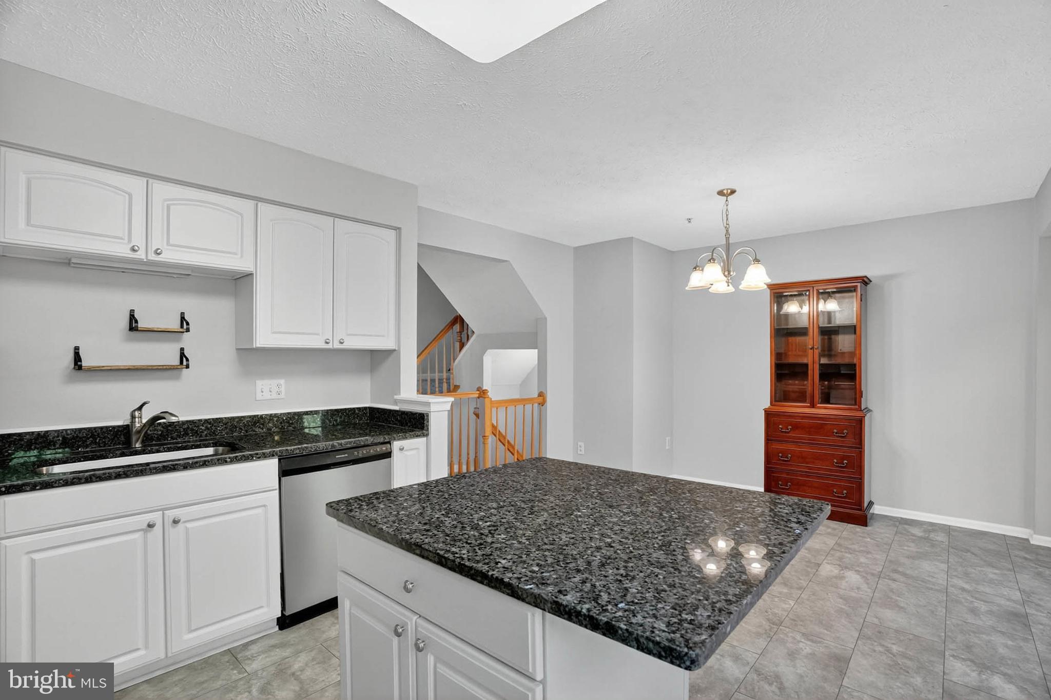 SUMMERS RUN - Residential