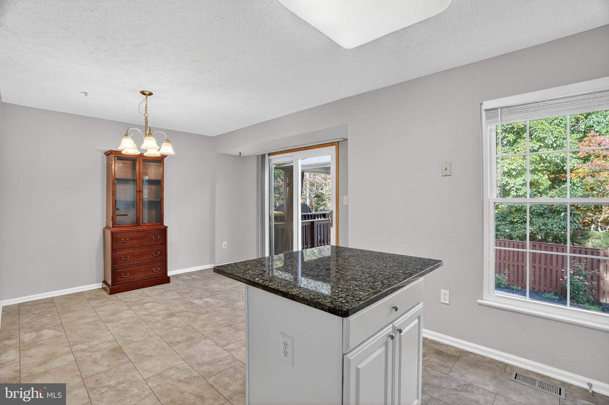 SUMMERS RUN - Residential