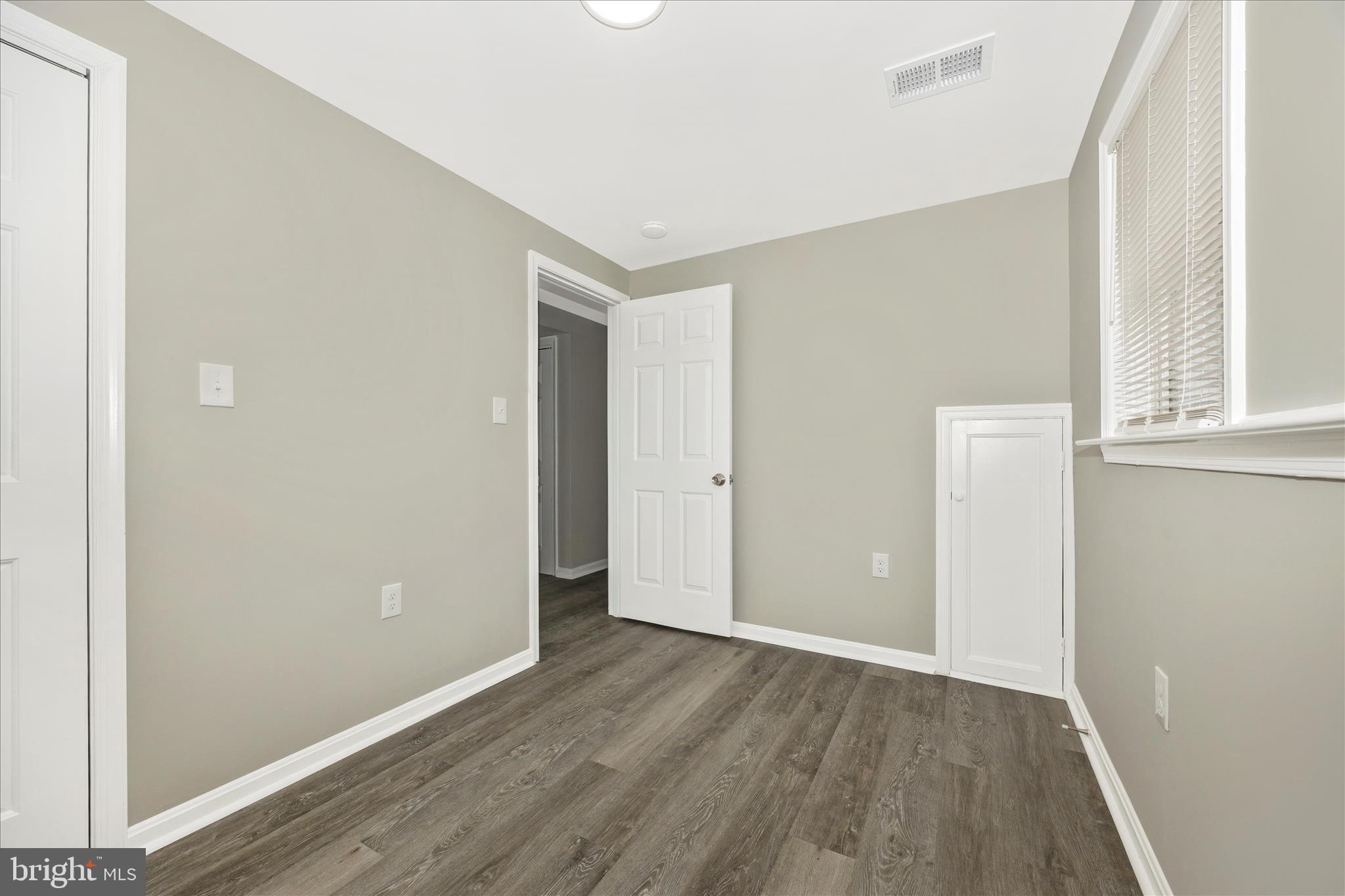 COLONY VILLAGE - Residential Lease