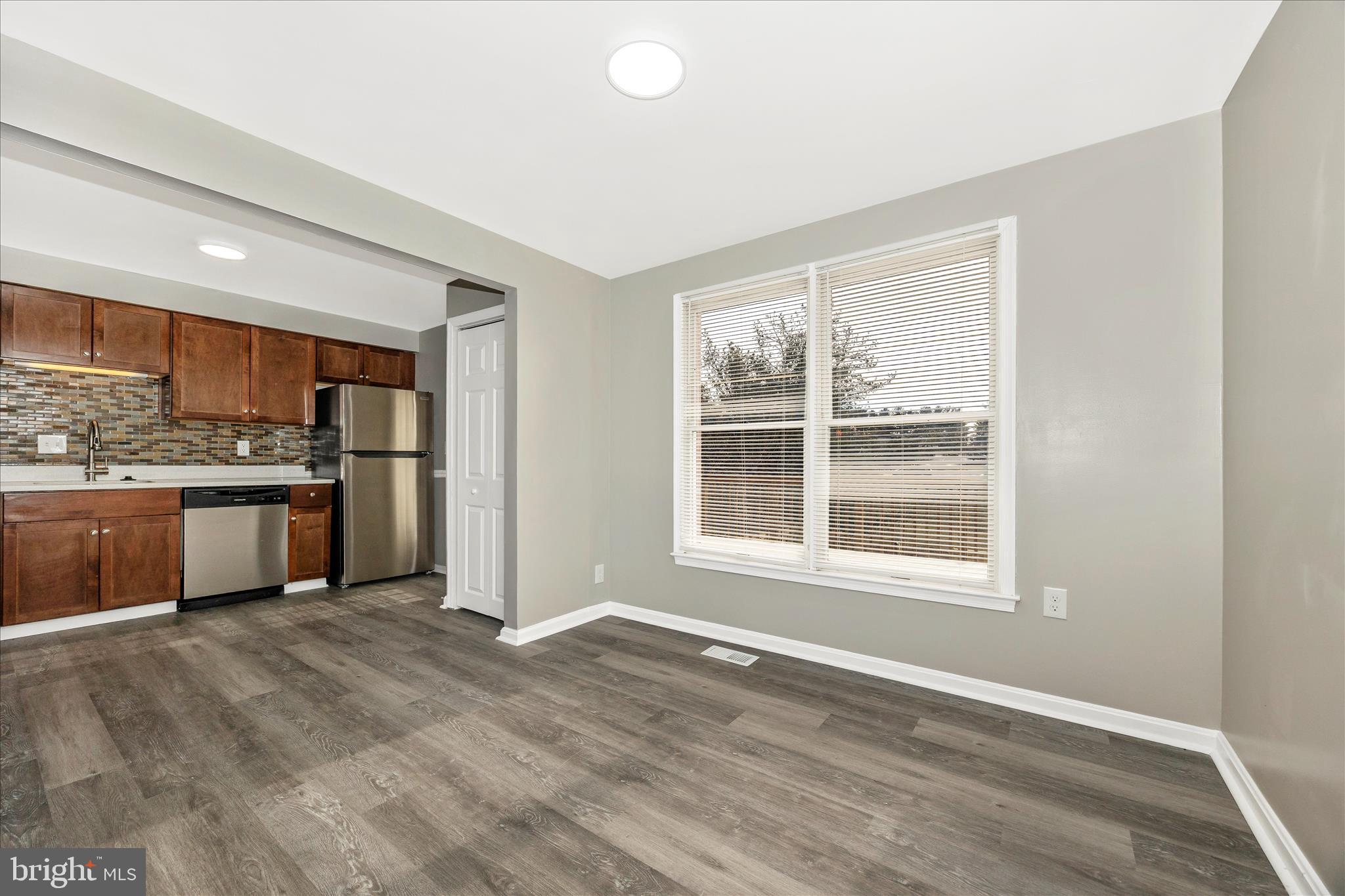 COLONY VILLAGE - Residential Lease