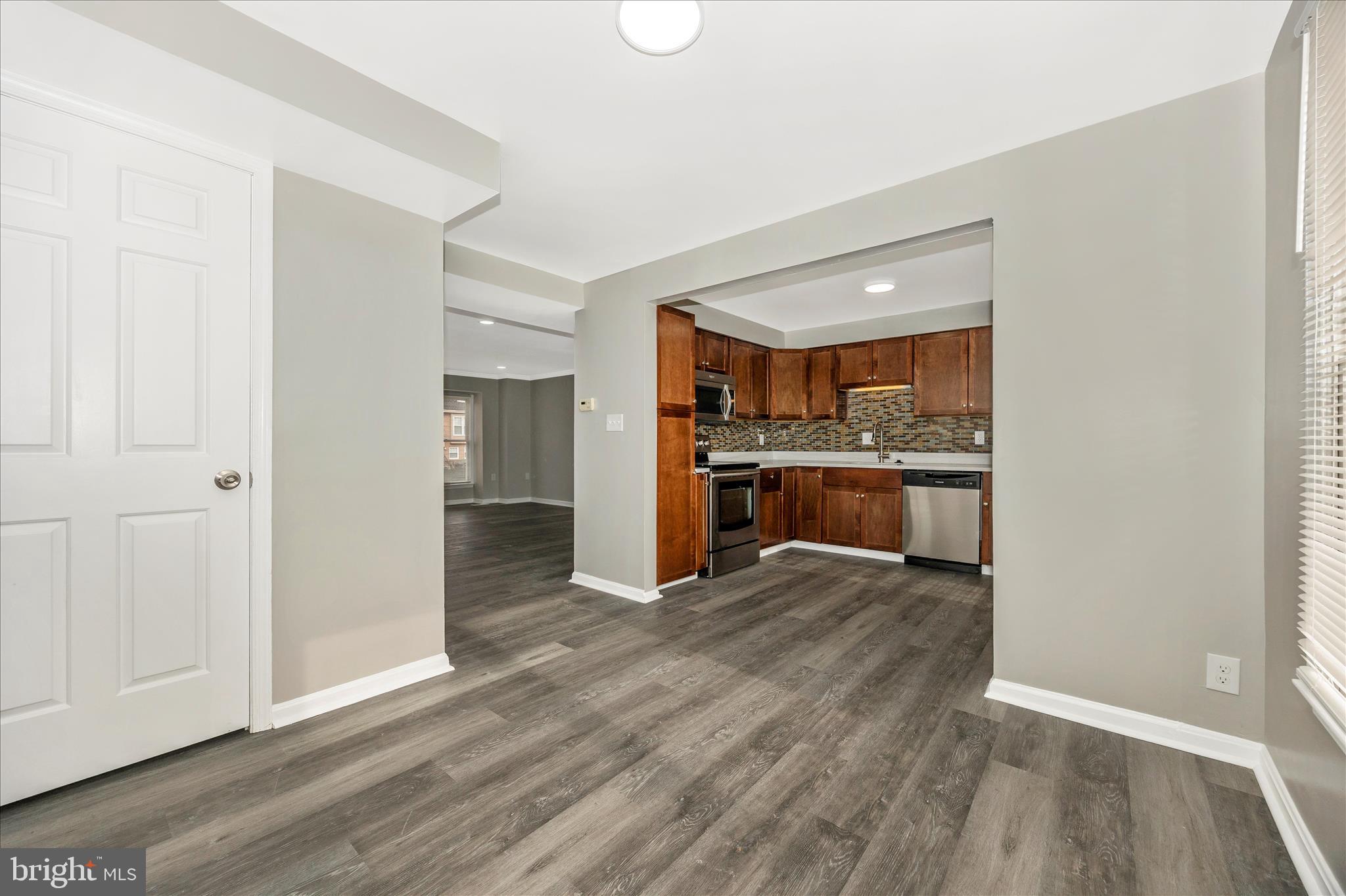 COLONY VILLAGE - Residential Lease