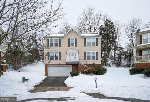 Homes For Sale - 106 Kari Court<br/> RISING SUN, MD 21911