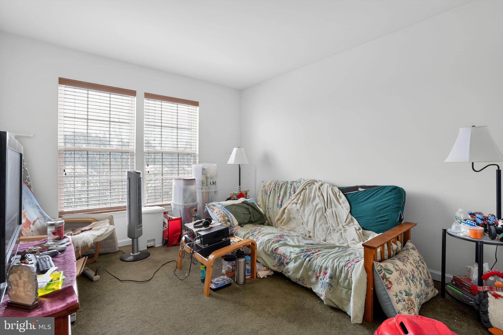 RISING HILLS - Residential