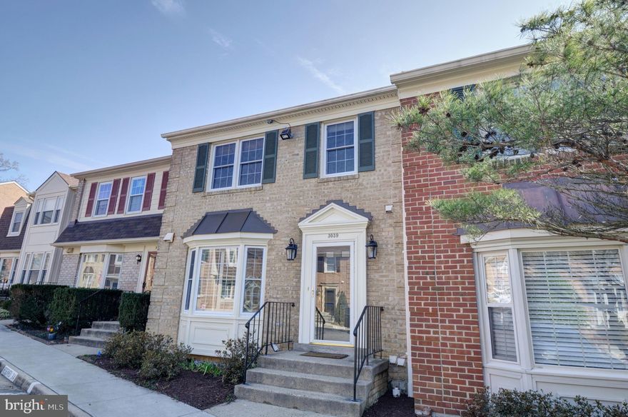 Welcome home to this beautiful and spacious townhome in a great Falls Church location! Features nearly 2,500 sq of living space inside the beltway and close to everything.  Kitchen has tons of natural light, stainless steel appliances, built-in cabinets, plantation shutters and space for breakfast area. Dining and living room areas and features hardwood flooring, crown and chair molding, and fireplace.  Half bath and coat closet in foyer.  Upper level with 3 LARGE bedrooms with lots of closet space.  Updated bathrooms.  Lower level is fully finished and walk out level.  “Bonus room” in basement is not a legal bedroom, but has many different uses. Lower level family room features access to great back yard patio, built ins, gas fireplace and recessed lighting. Two parking passes provided- one assigned one open. 

Contact today for showings, questions and online application.  12-24 month lease. Pets case-by-case. No smoking. Easy online application.  Available for immediate move in.