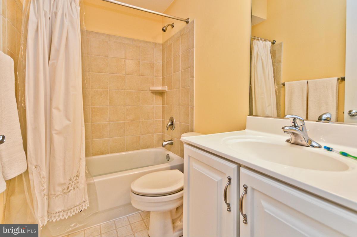 MOUNT HEBRON - Residential