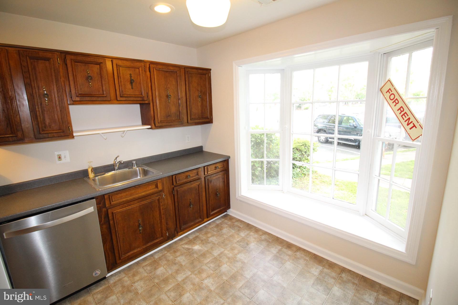 KEENE MILL WOODS - Residential Lease