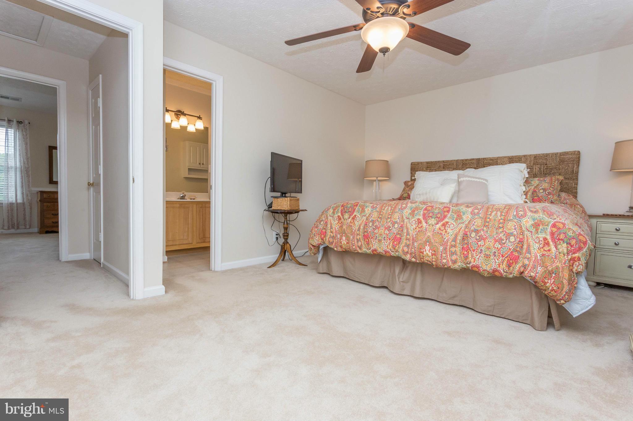 CHARLESTOWN COMMONS - Residential