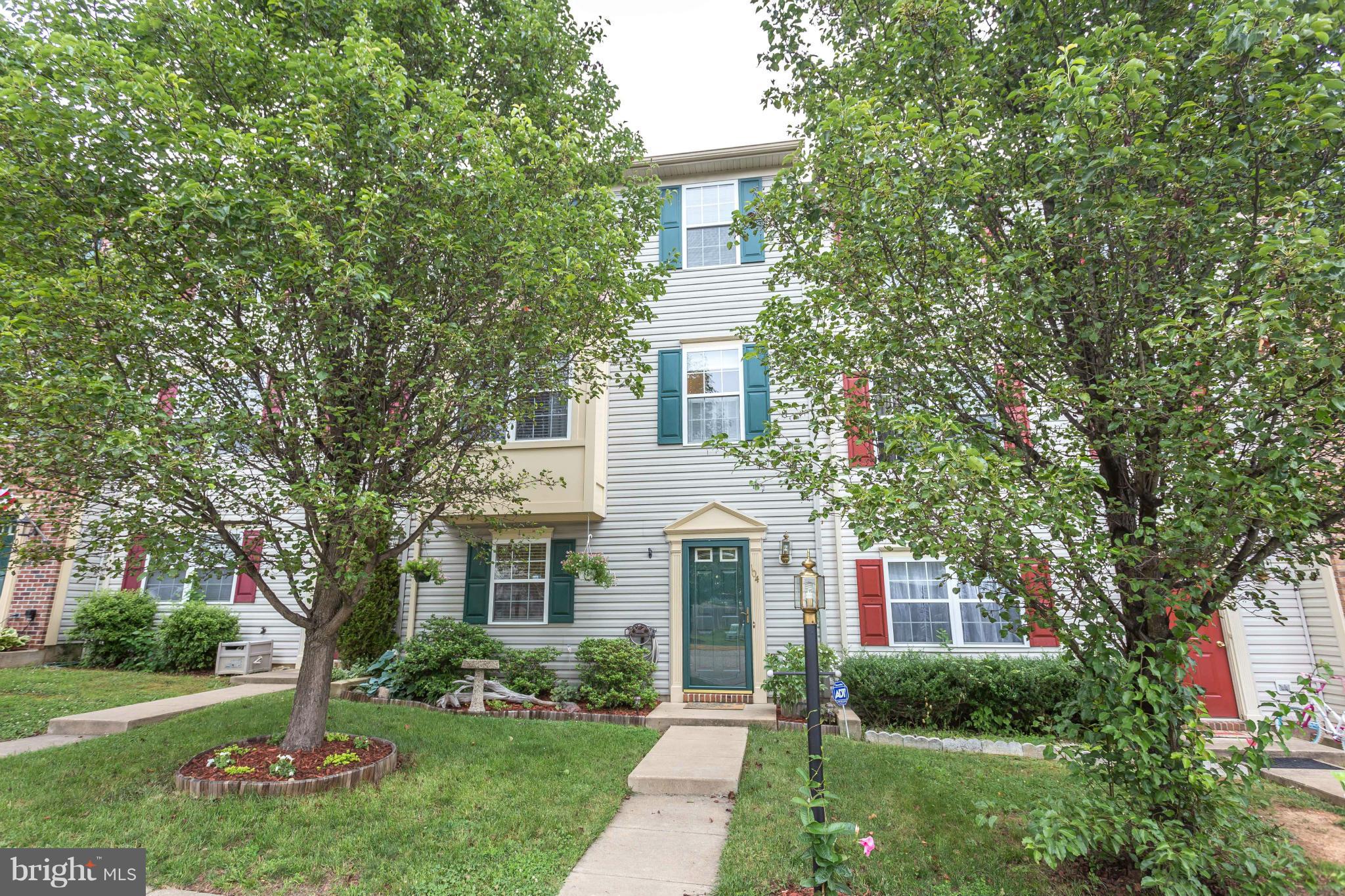 CHARLESTOWN COMMONS - Residential