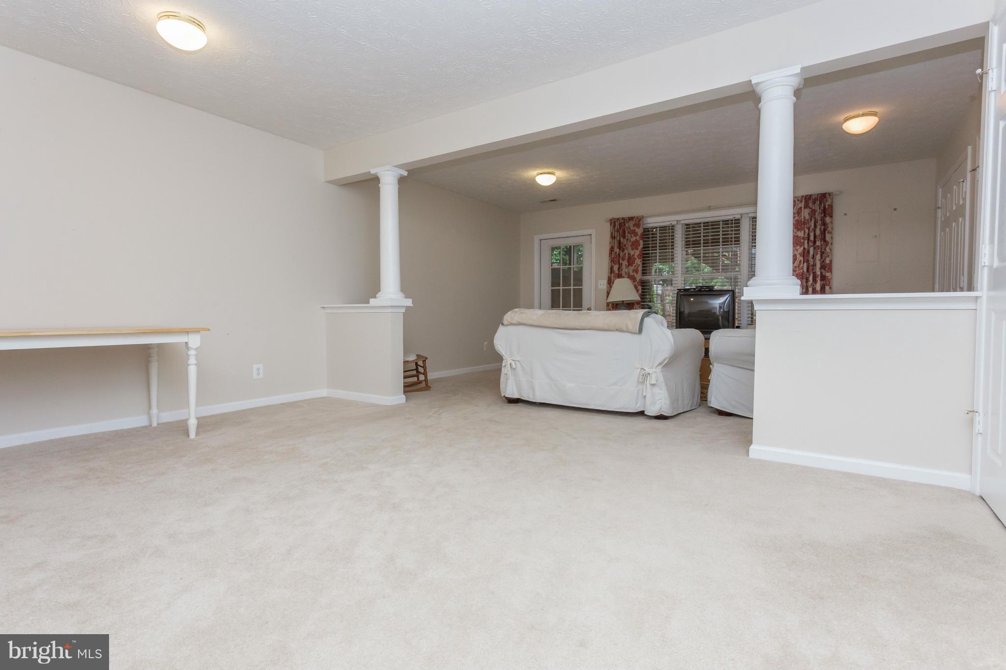 CHARLESTOWN COMMONS - Residential