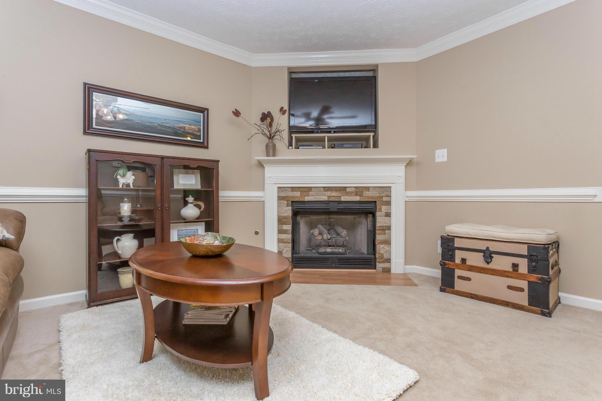 CHARLESTOWN COMMONS - Residential