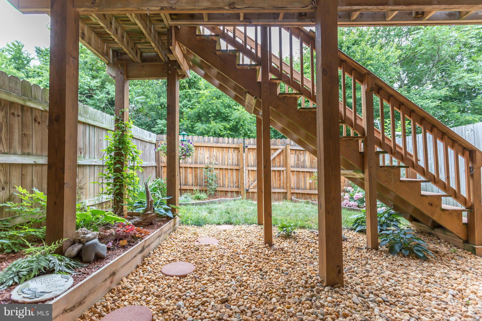 CHARLESTOWN COMMONS - Residential