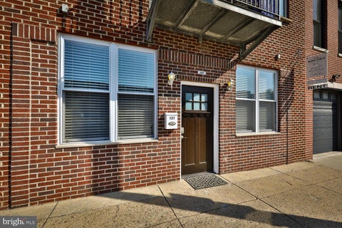 Condo For Rent - 127 Washington Ave. (aka 126-28 League St) #1<br/> PHILADELPHIA, PA 19147