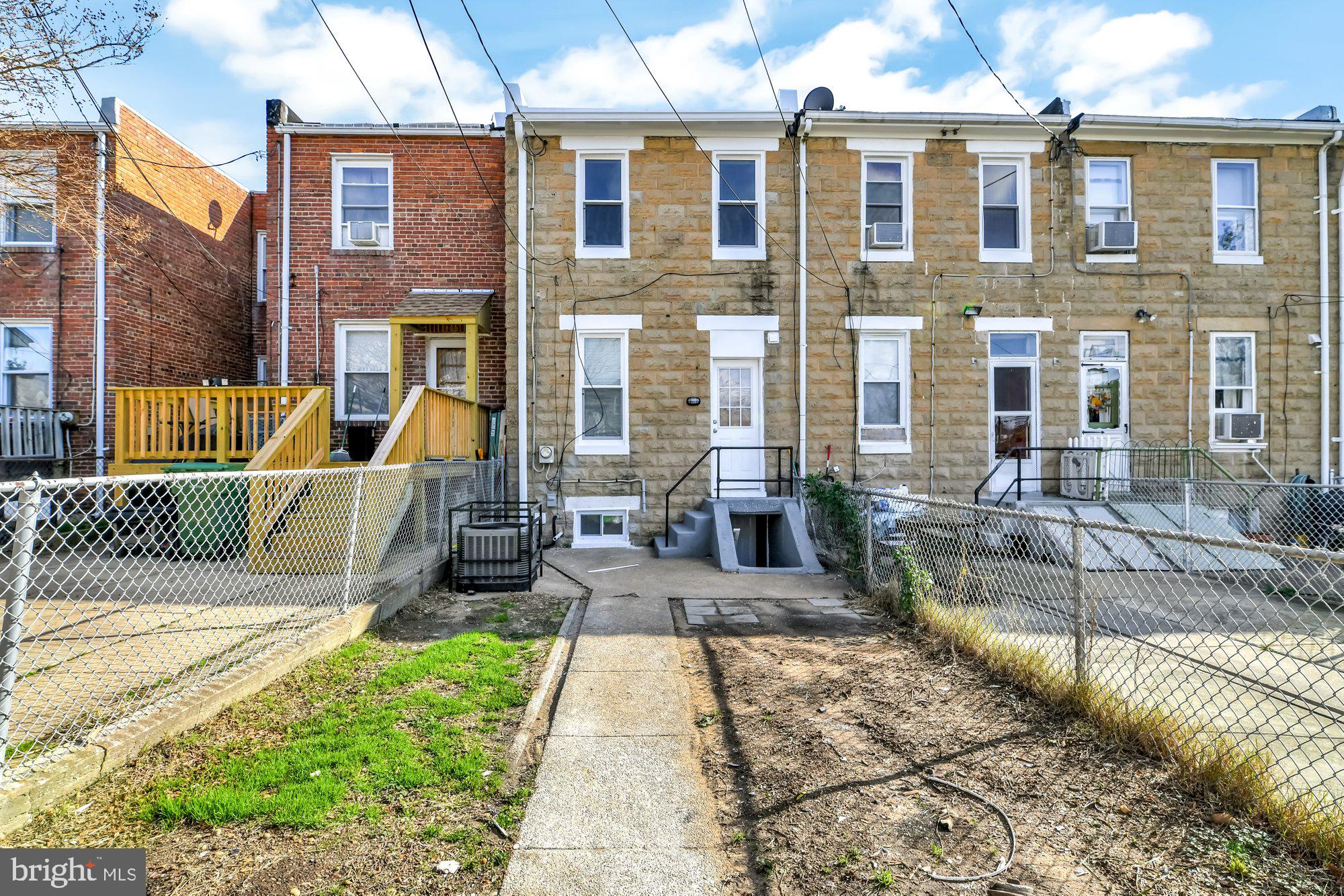 BROOKLYN - Residential