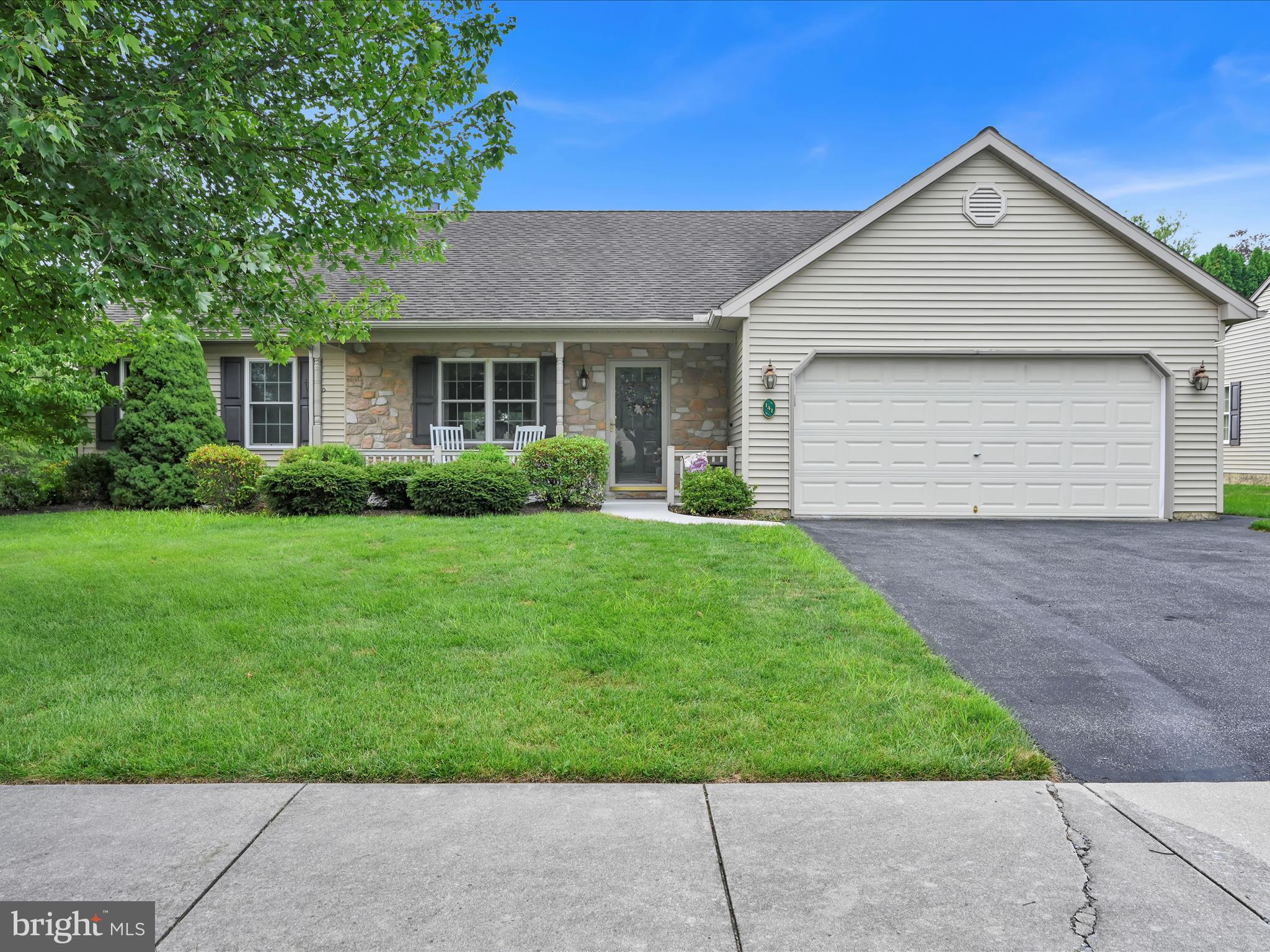 141 ARBOR DRIVE