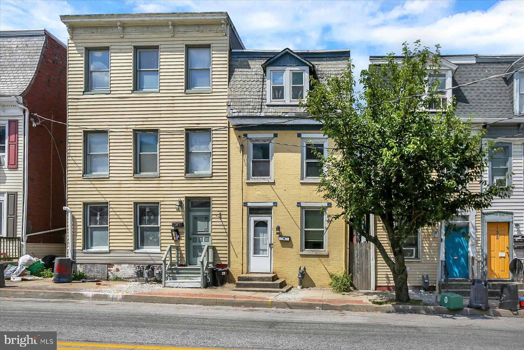 136 S QUEEN STREET