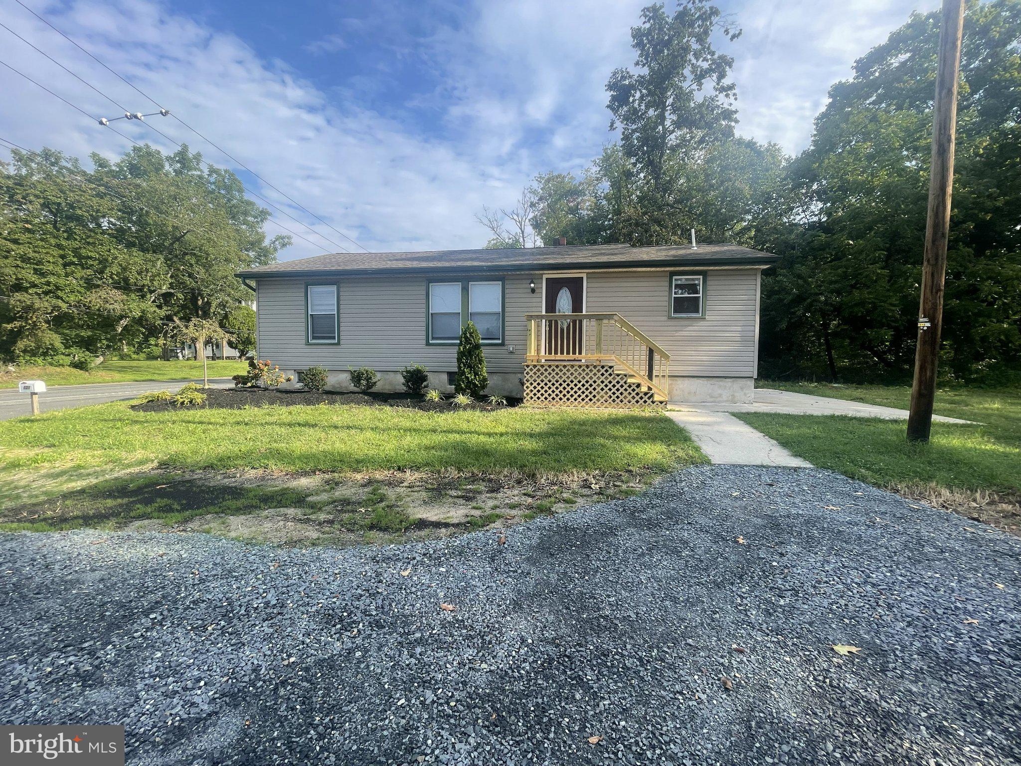 121 BUCK ROAD