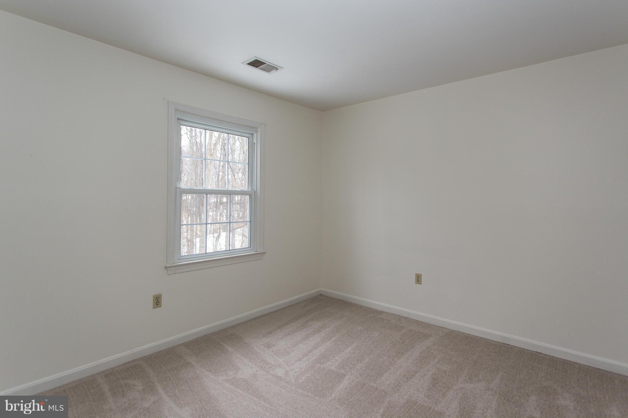 OLD MILL COMMUNITY - Residential Lease