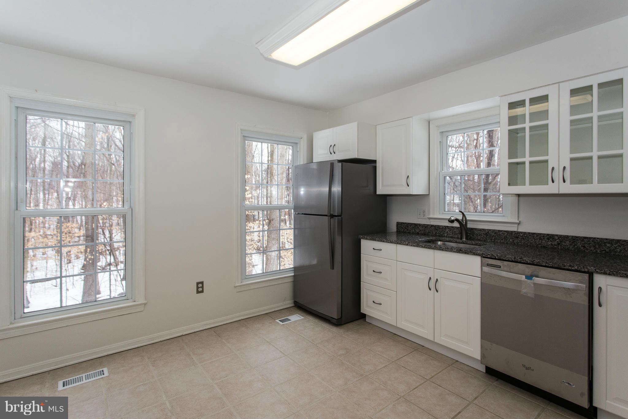 OLD MILL COMMUNITY - Residential Lease