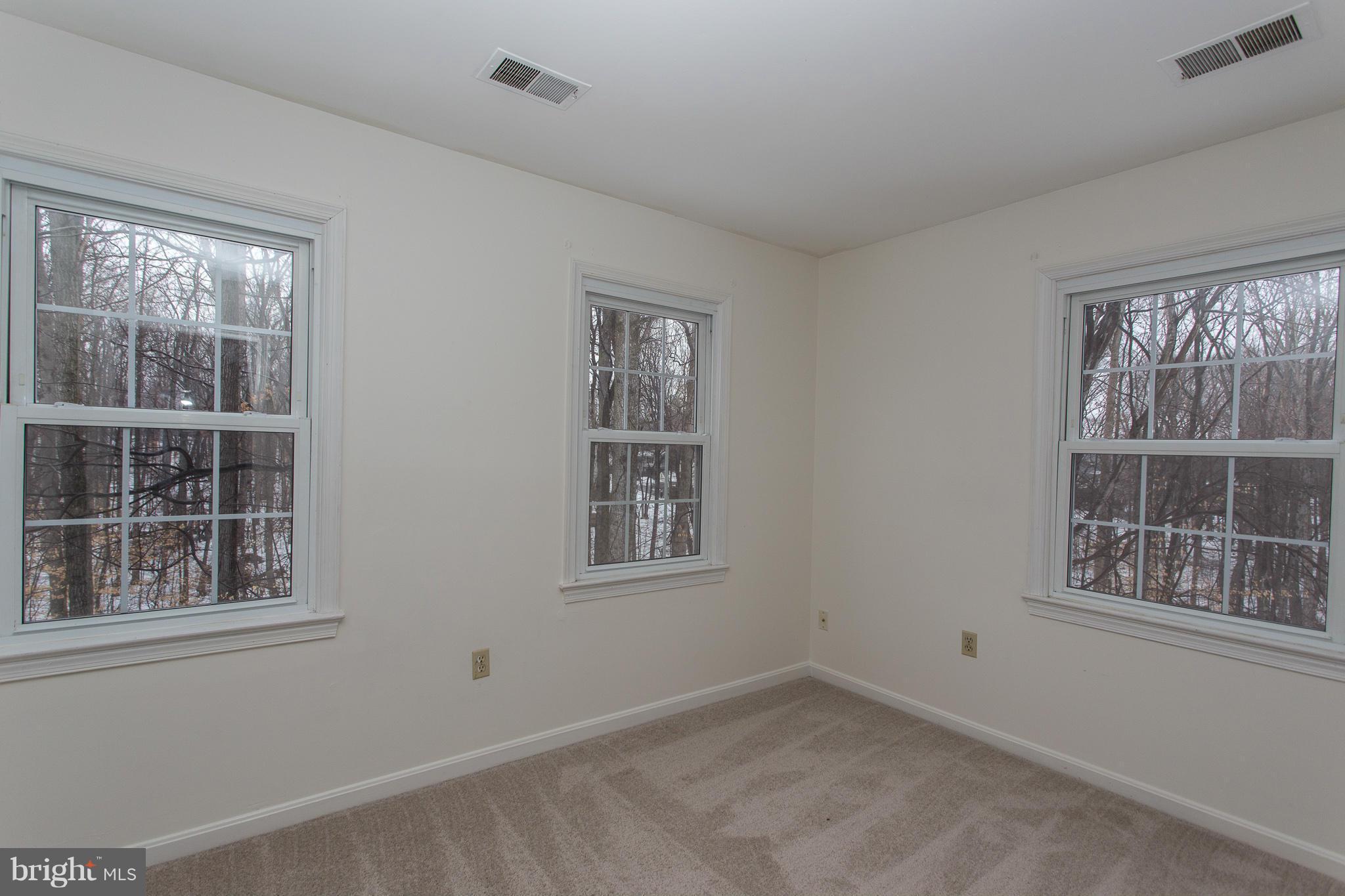 OLD MILL COMMUNITY - Residential Lease