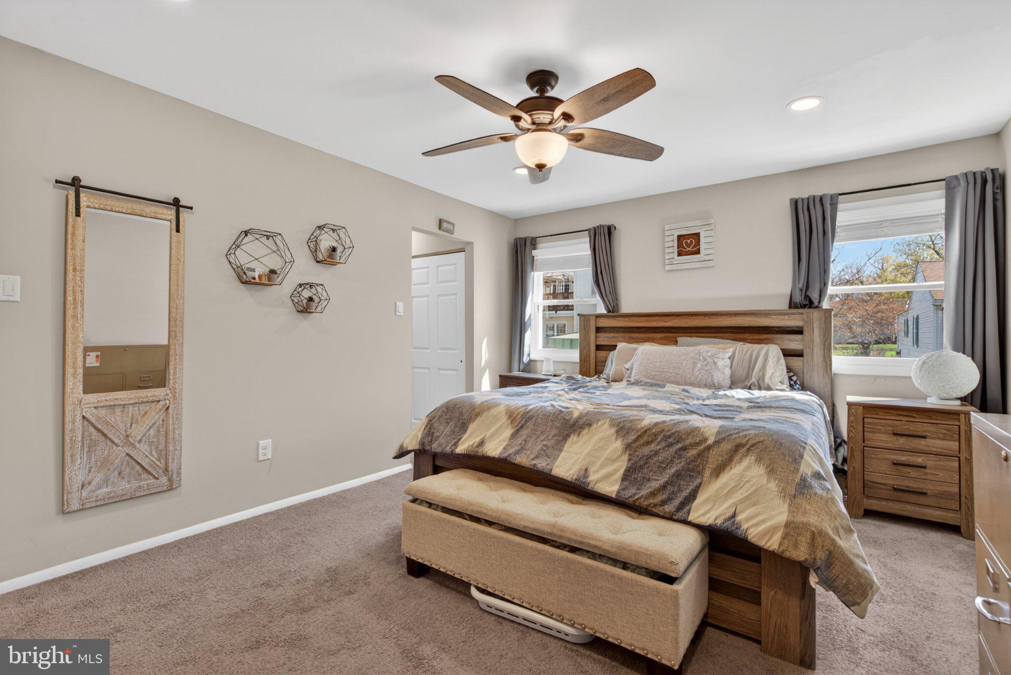 NEWTOWN CROSSING - Residential