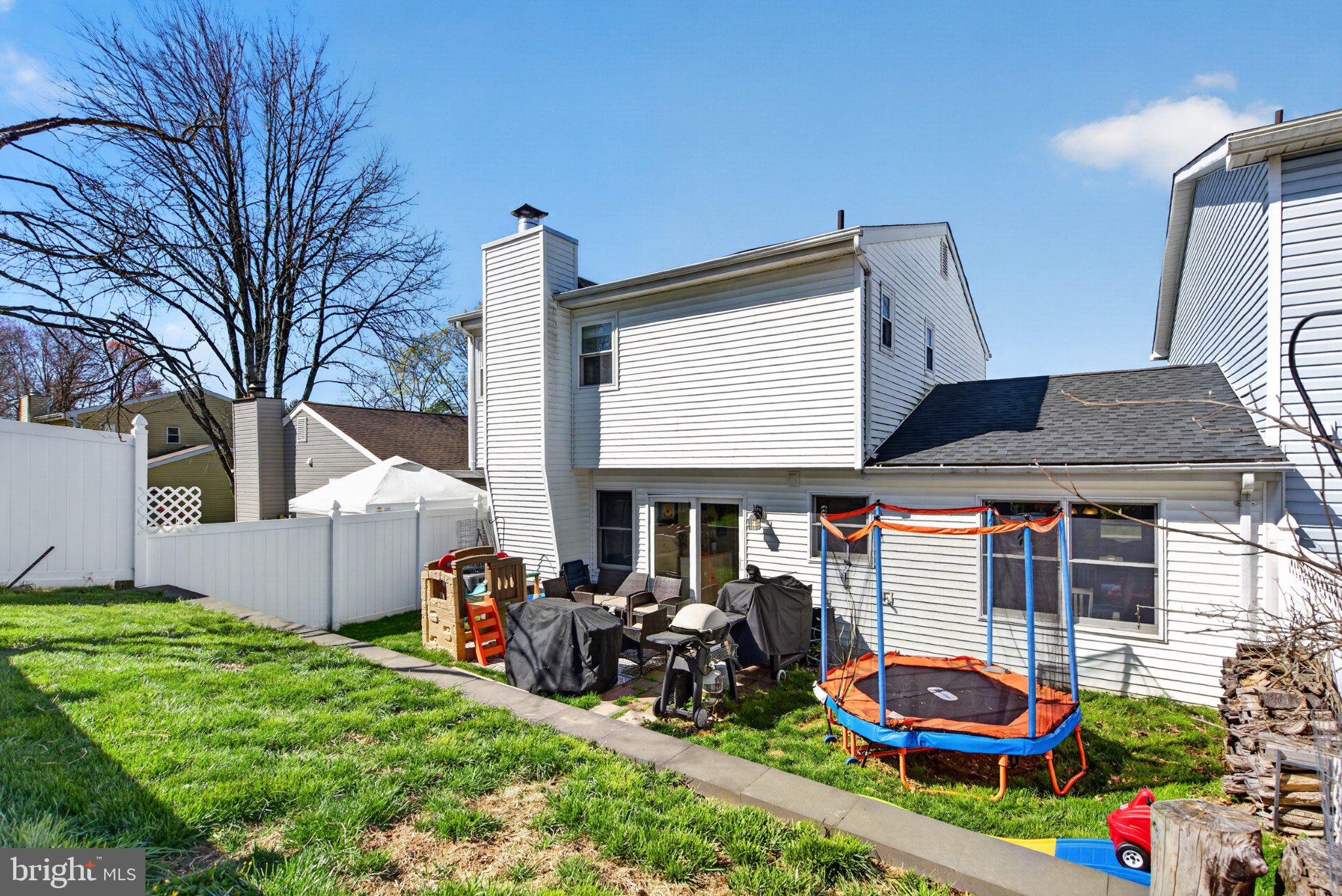 NEWTOWN CROSSING - Residential