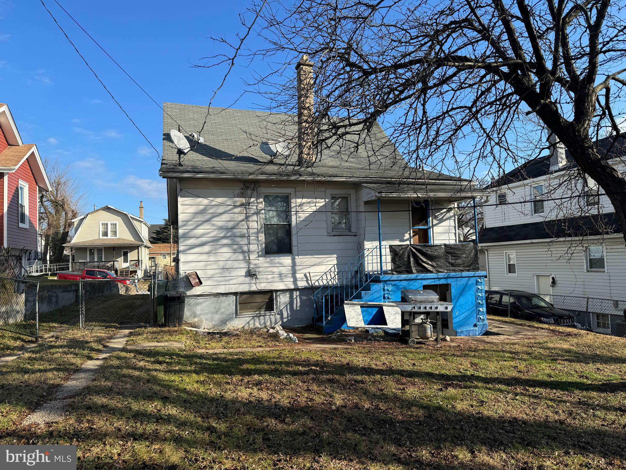 FRANKFORD - Residential