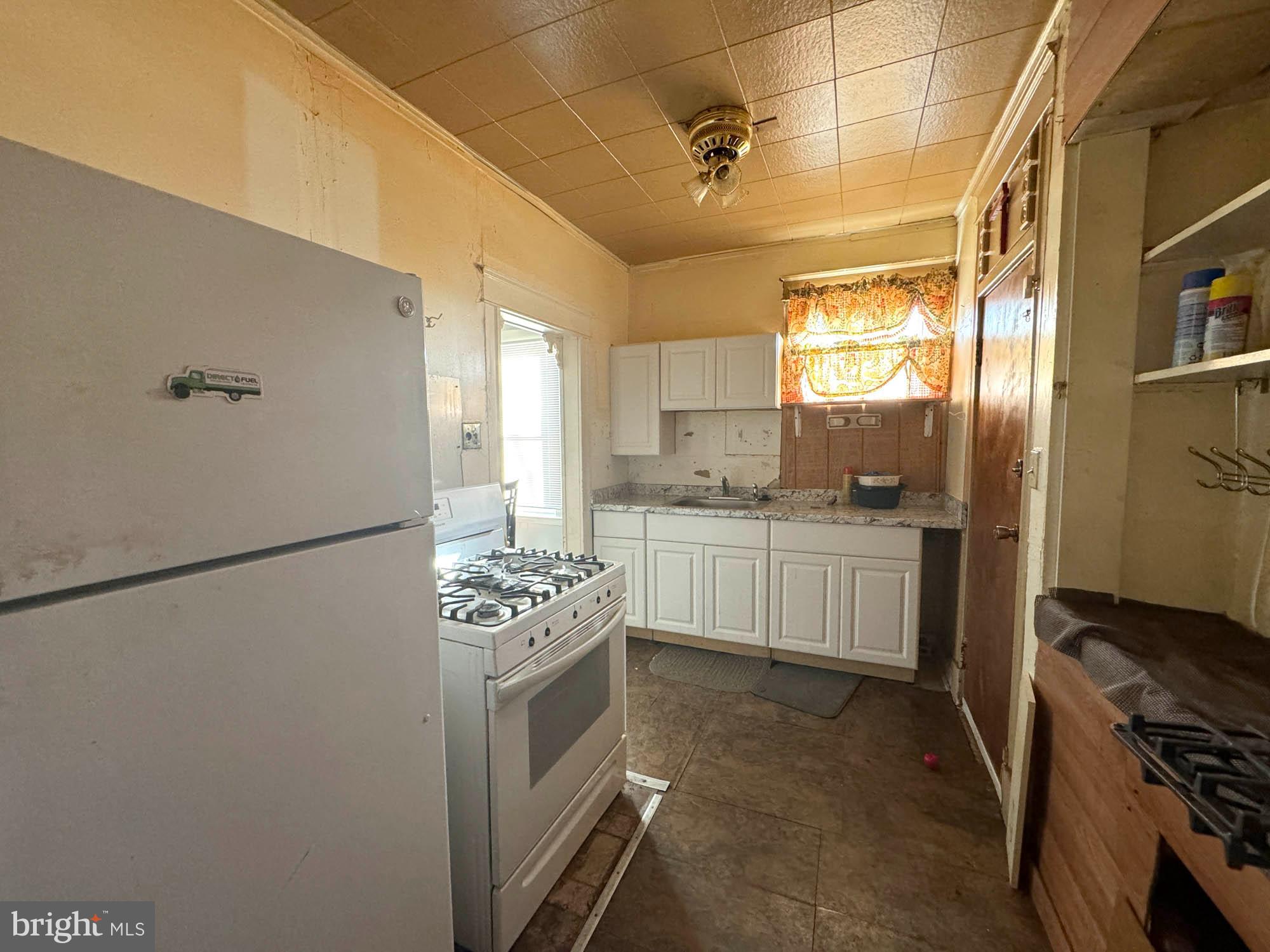 FRANKFORD - Residential