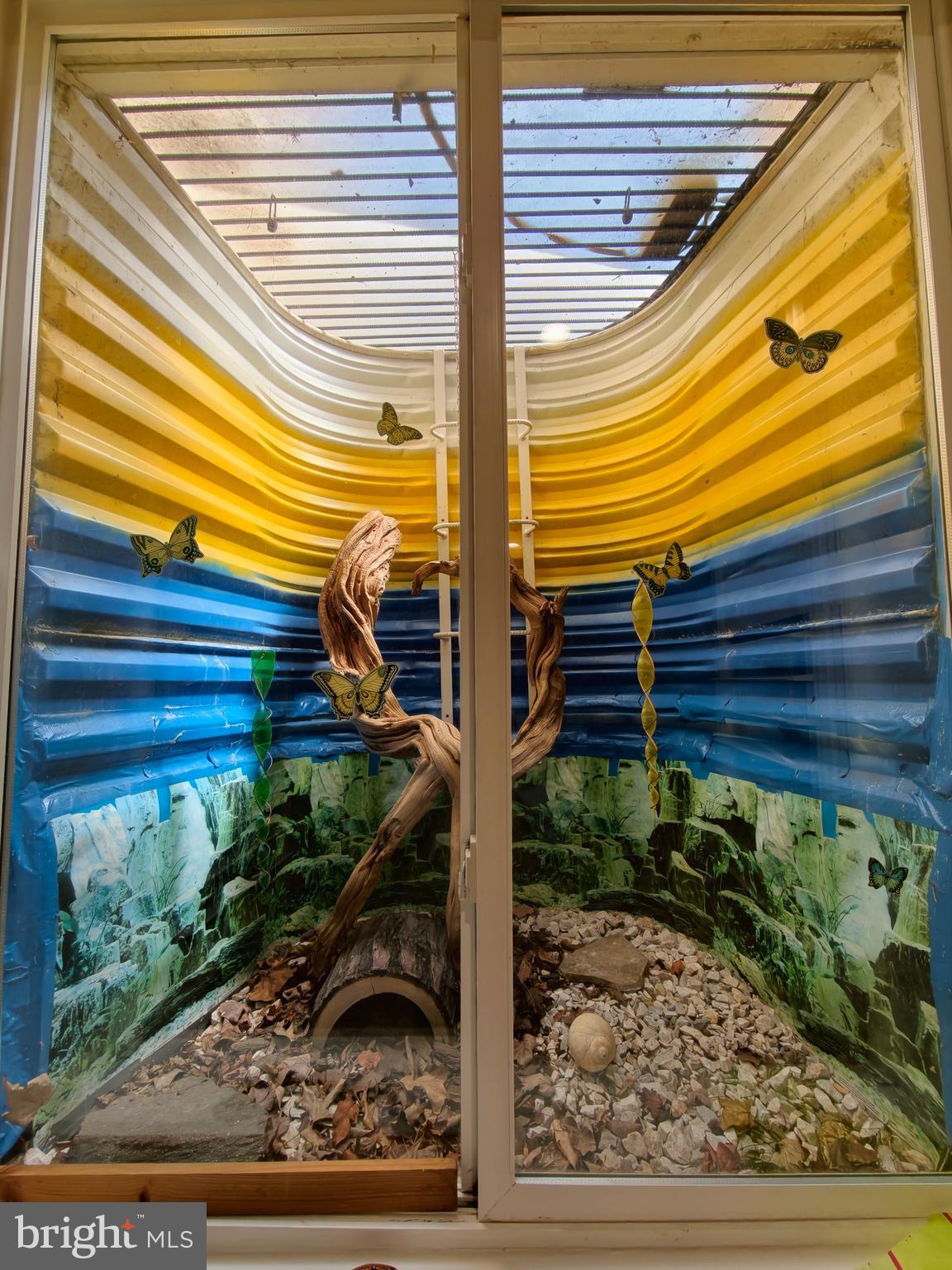 FOXCROFT OF BLUE B - Residential