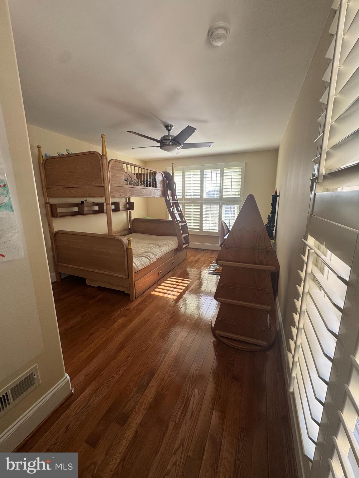 FOXCROFT OF BLUE B - Residential