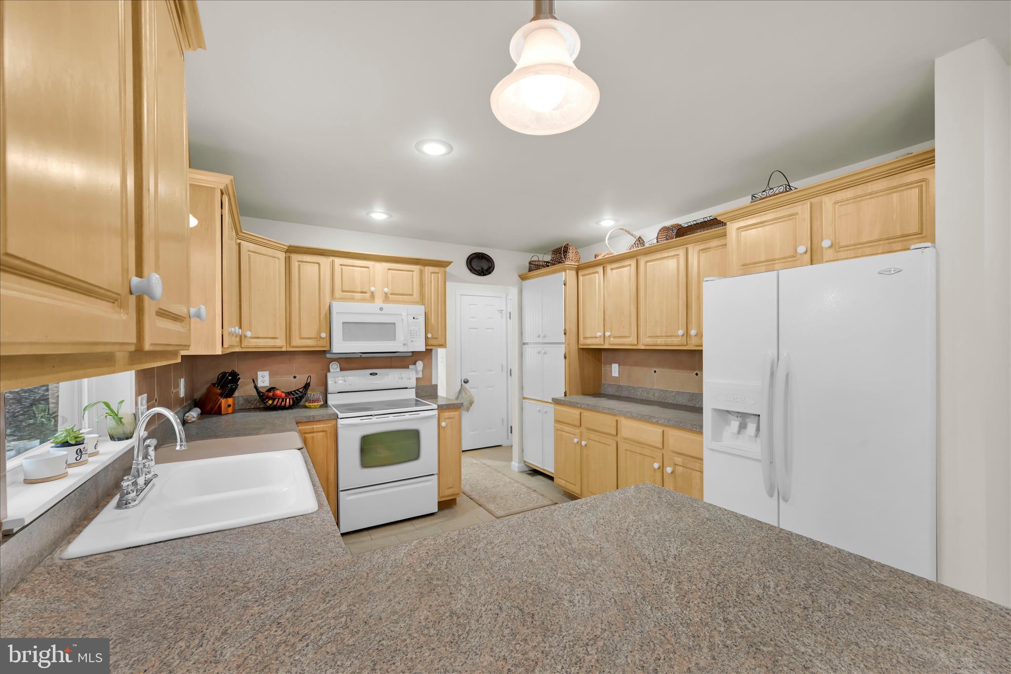 LAKE WYNONAH - Residential