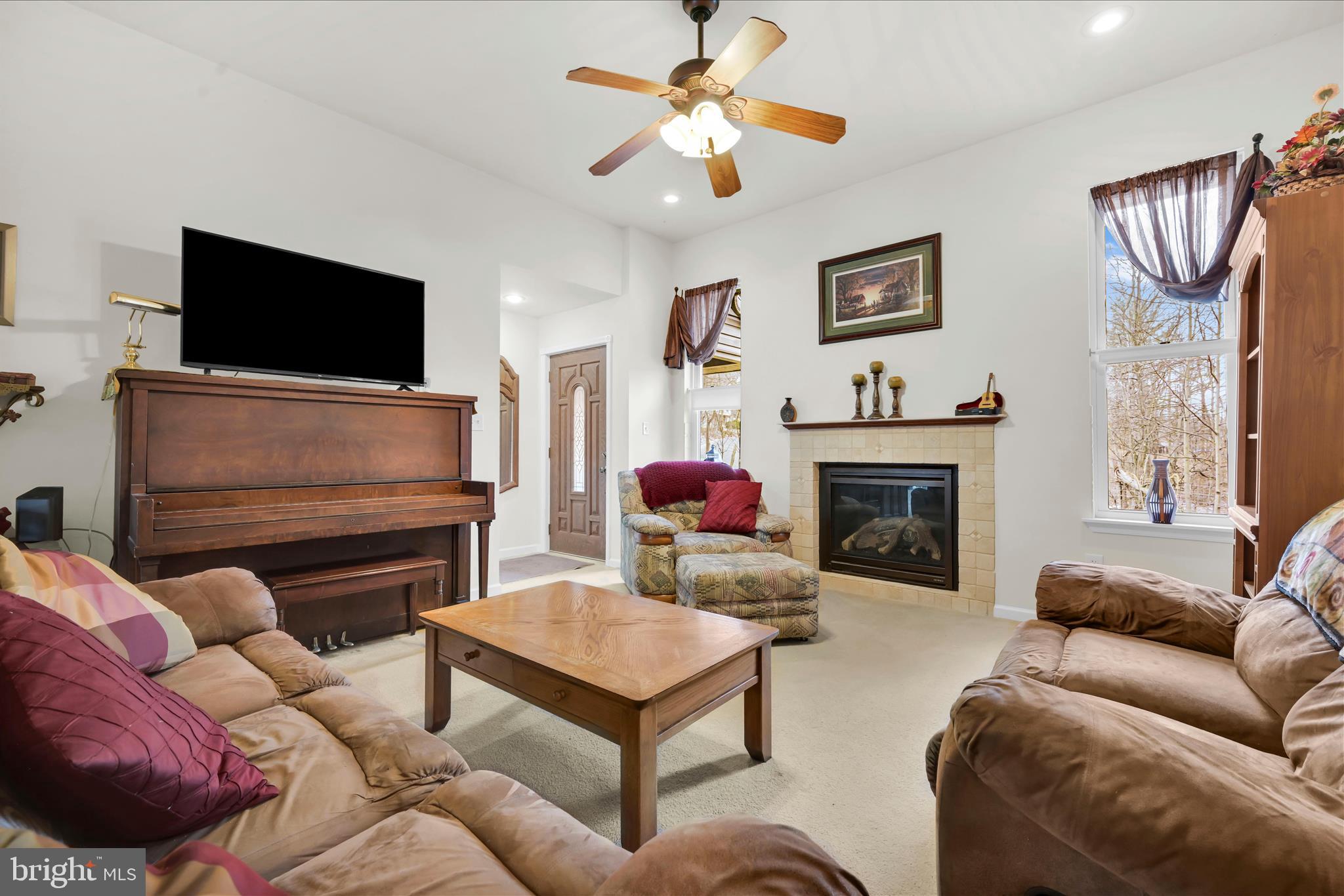 LAKE WYNONAH - Residential