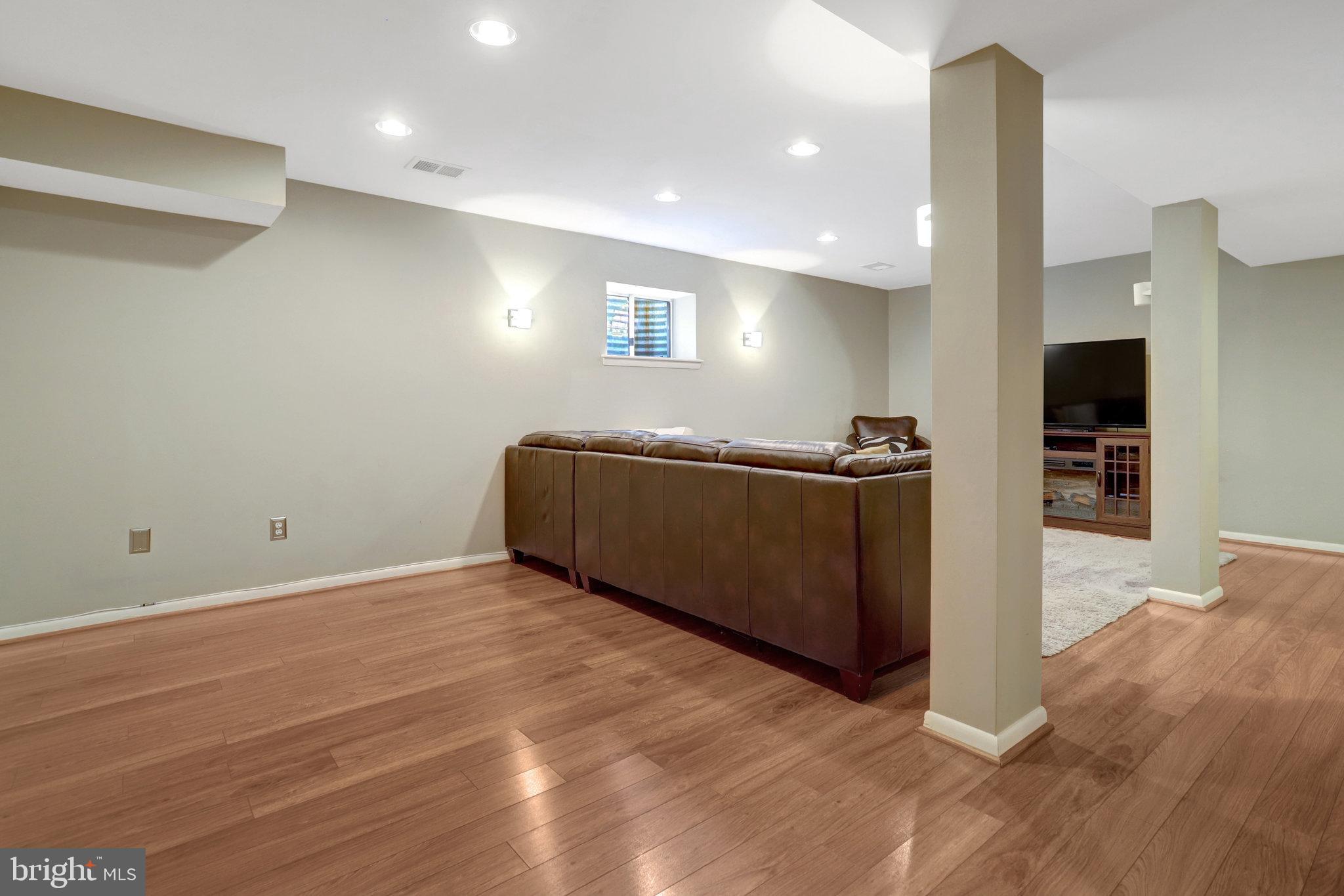 HUNTLEY - Residential