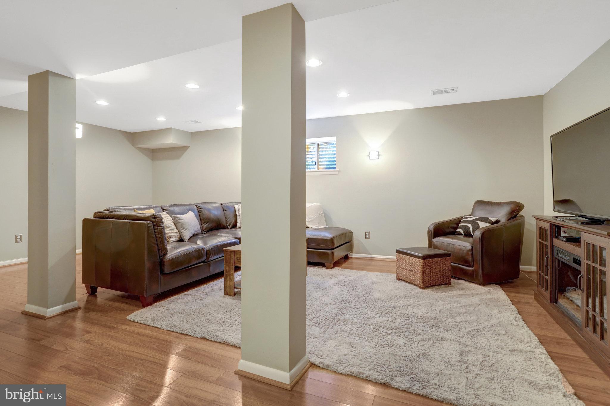 HUNTLEY - Residential