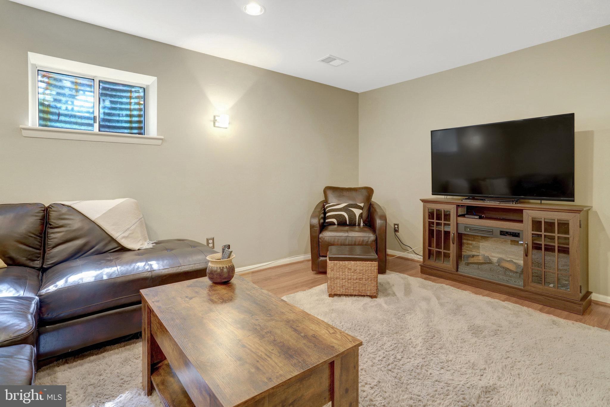 HUNTLEY - Residential