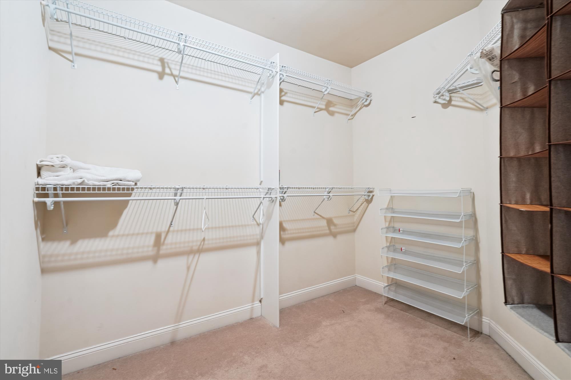 WESTHAMPTON - Residential