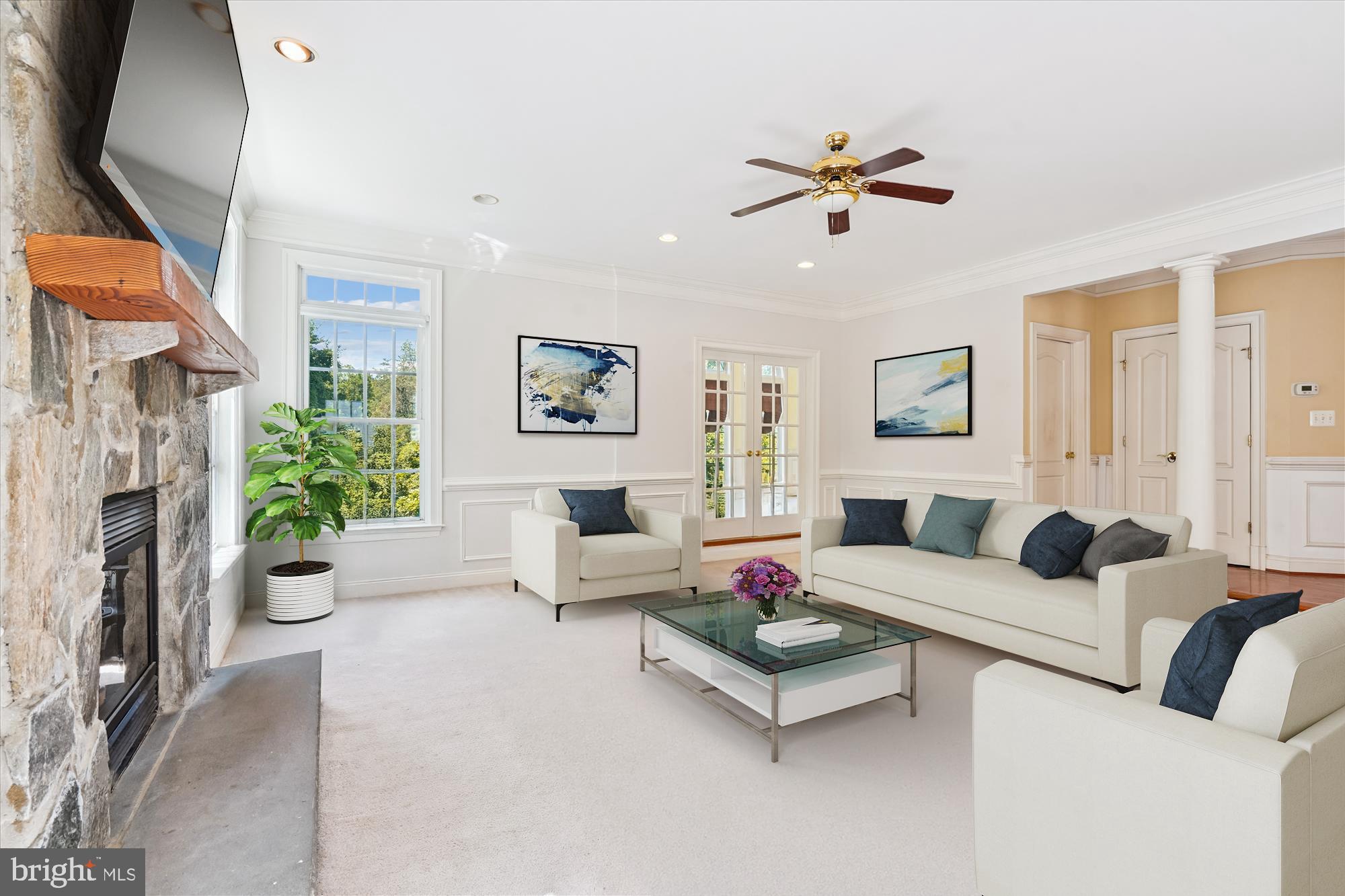 WESTHAMPTON - Residential