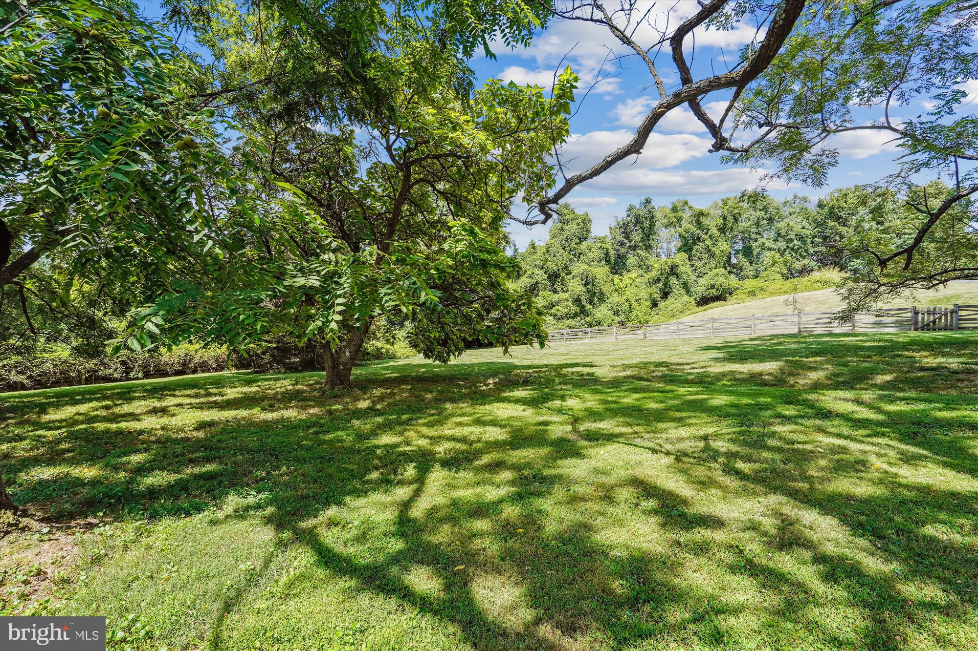 WESTHAMPTON - Residential