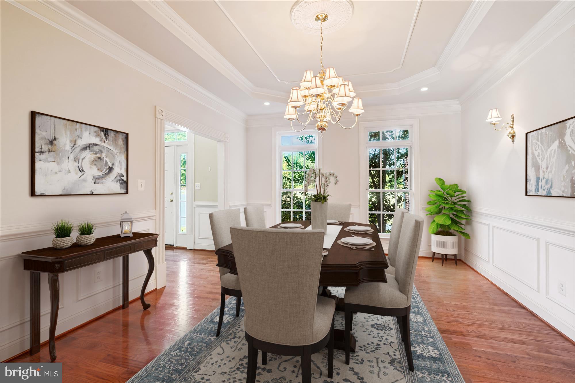 WESTHAMPTON - Residential