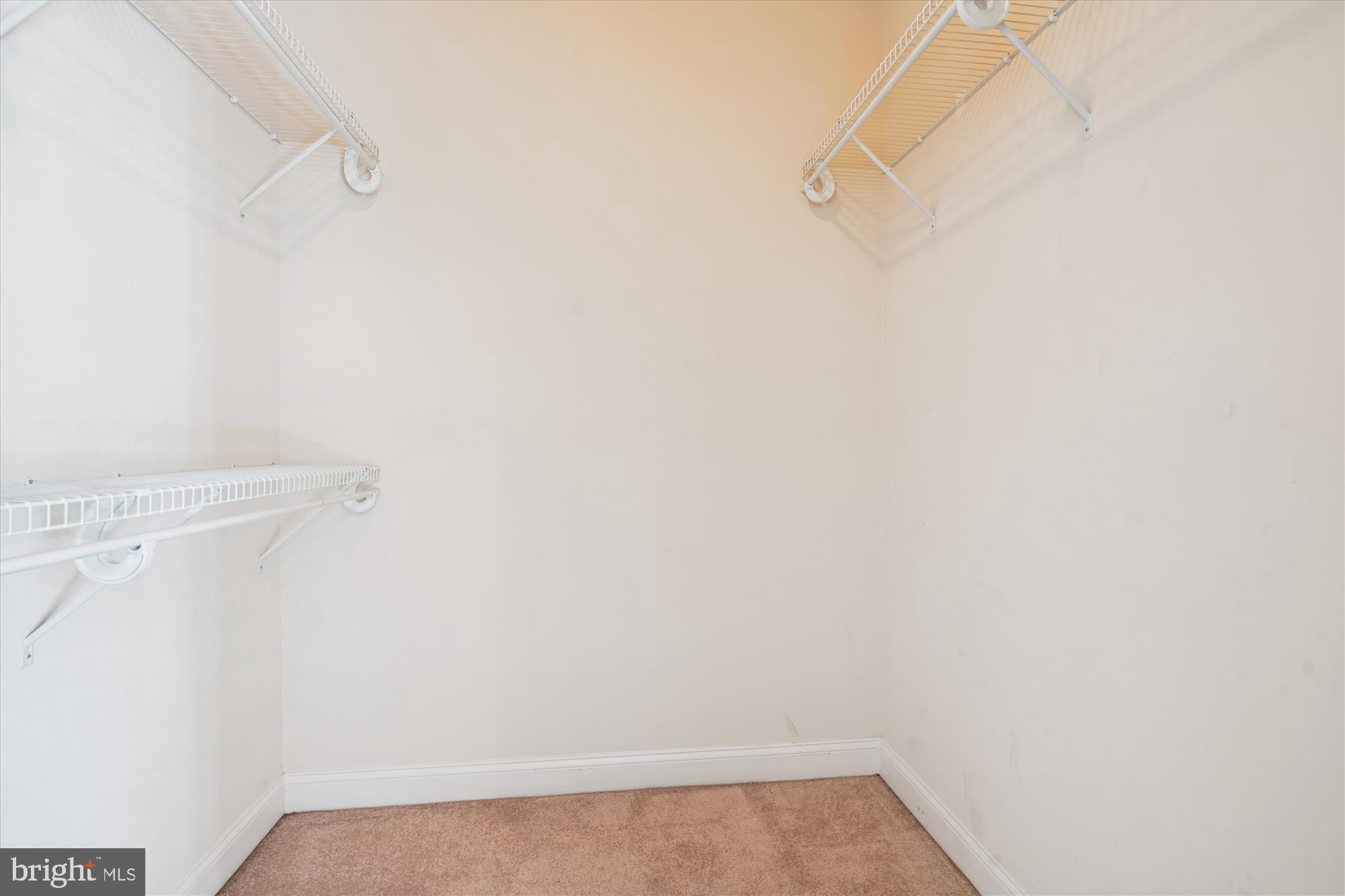 WESTHAMPTON - Residential