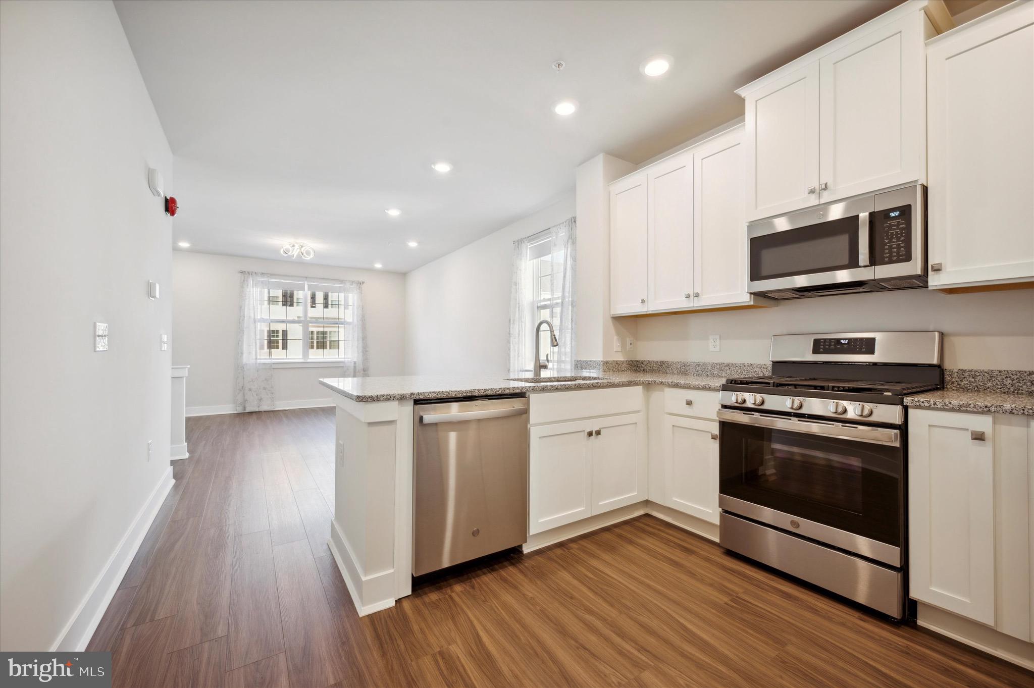 WATERSIDE - Residential Lease