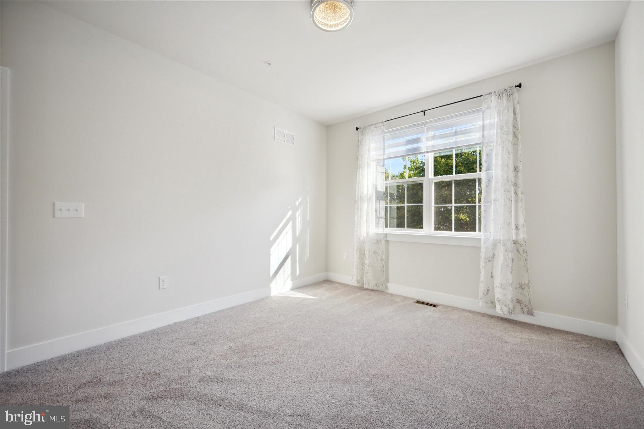 WATERSIDE - Residential Lease