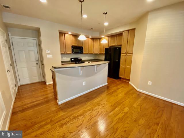 VILLAGES OF URBANA - Residential Lease