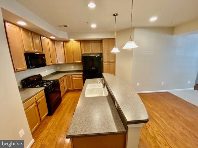 VILLAGES OF URBANA - Residential Lease