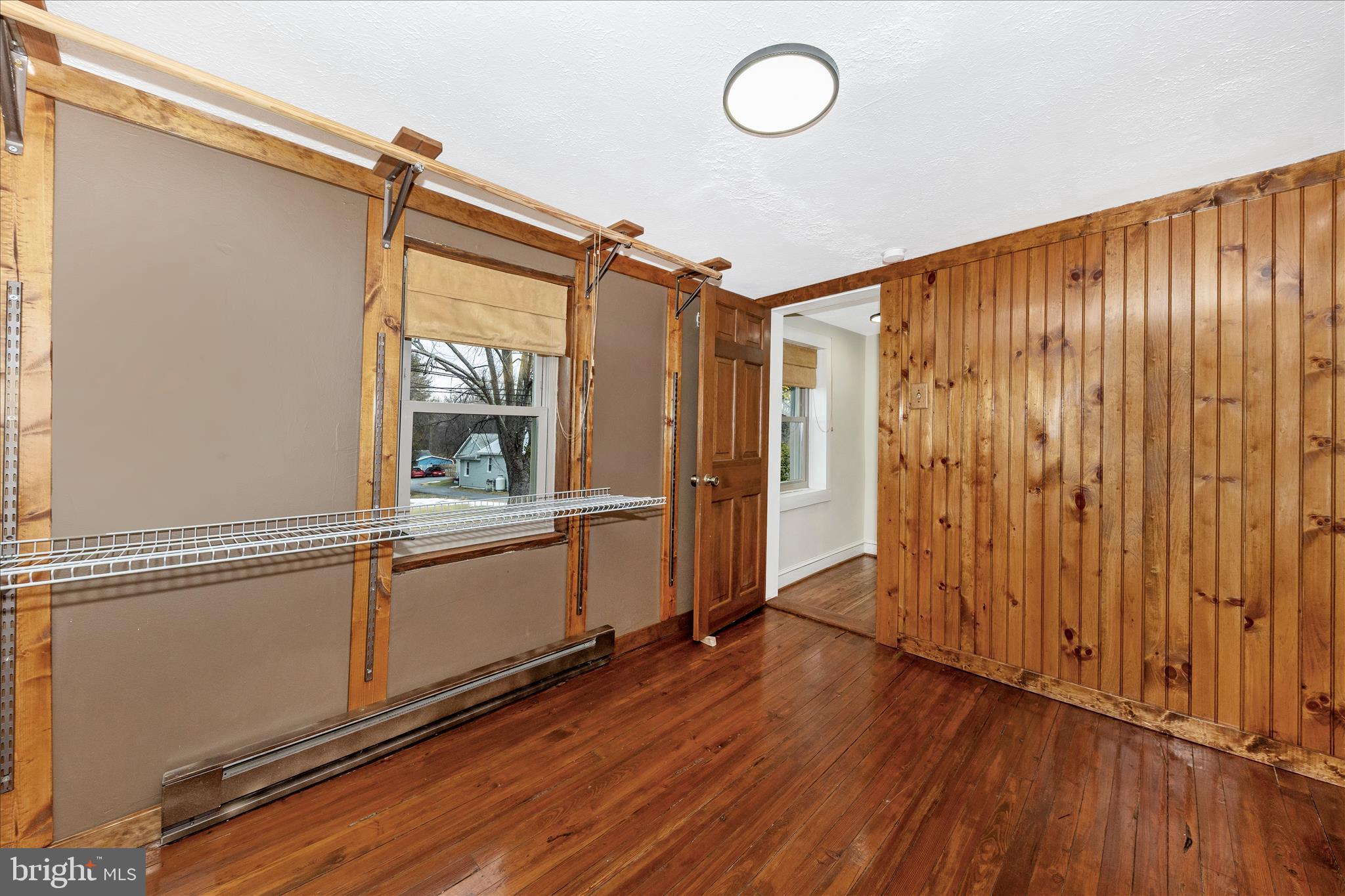 MOUNTAINDALE - Residential