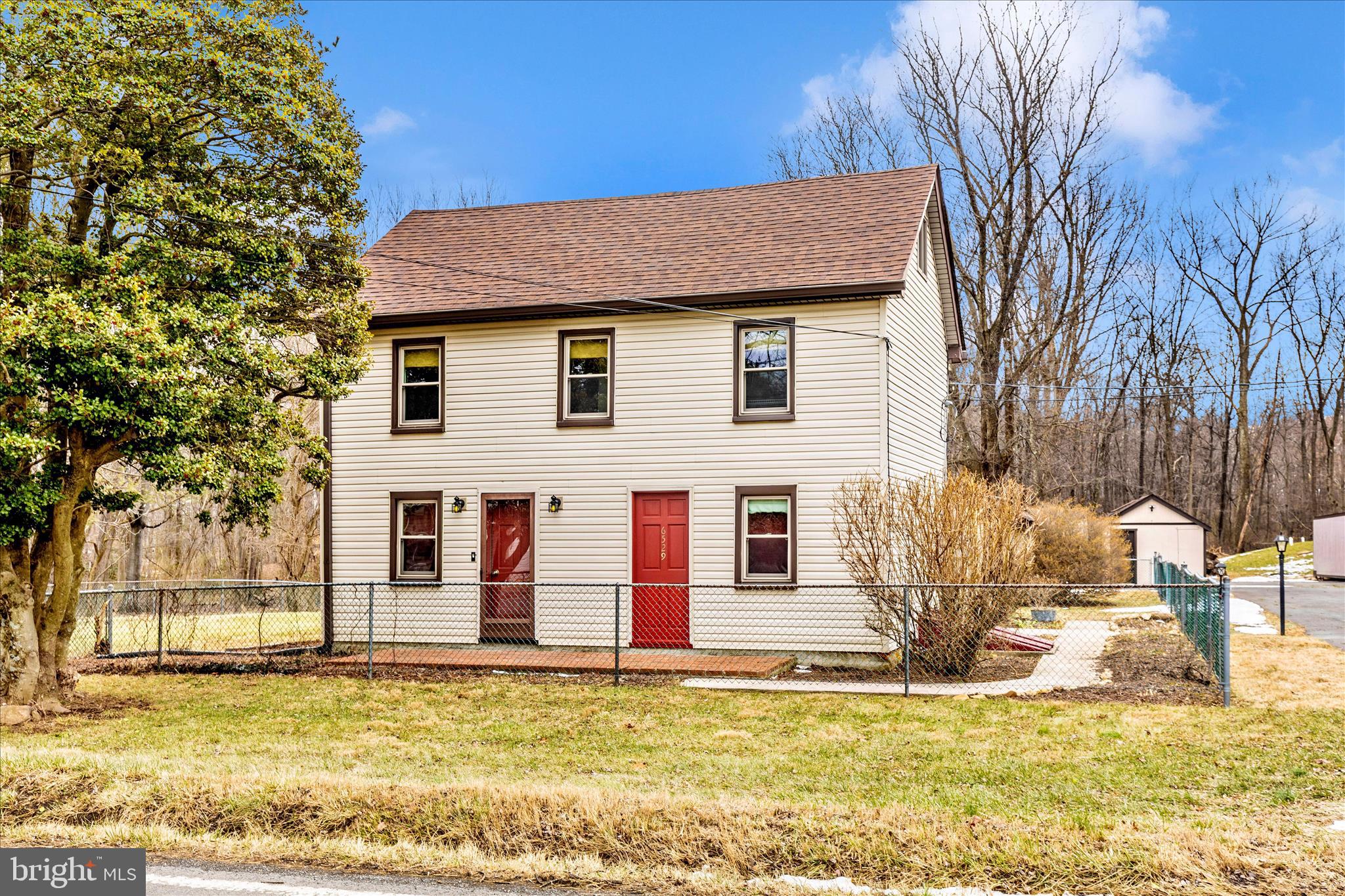 MOUNTAINDALE - Residential