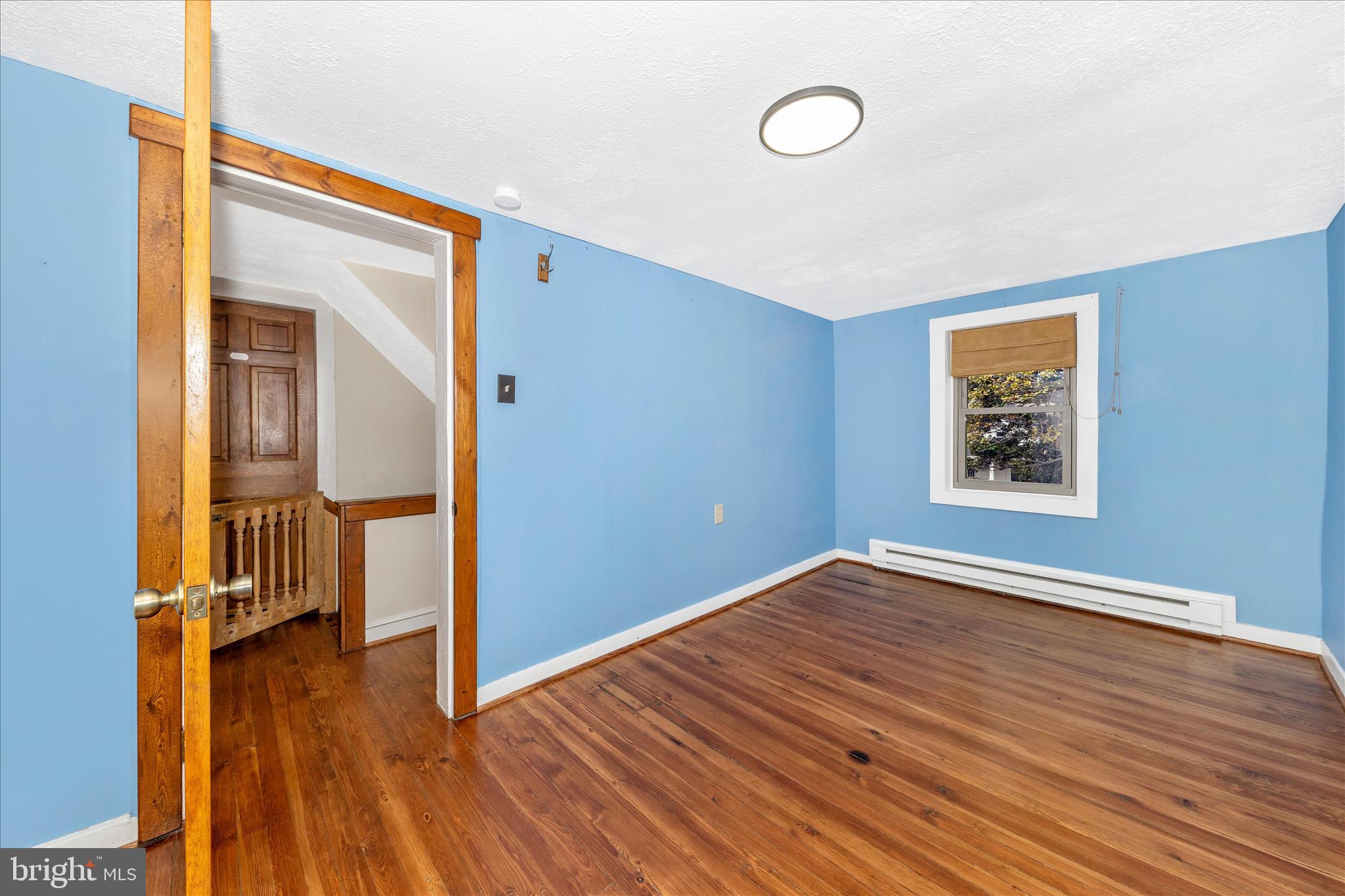 MOUNTAINDALE - Residential