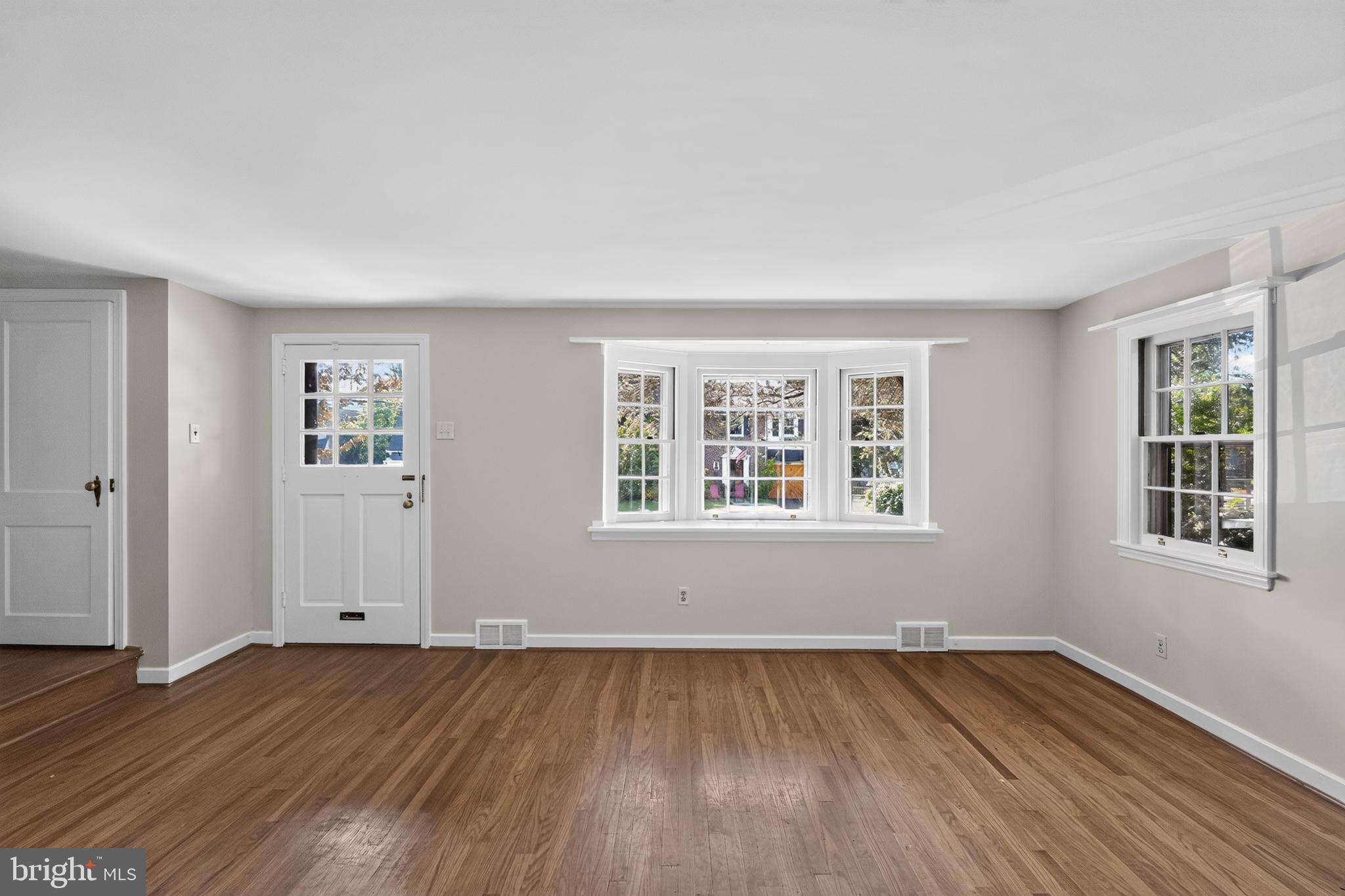 216 HURON AVENUE